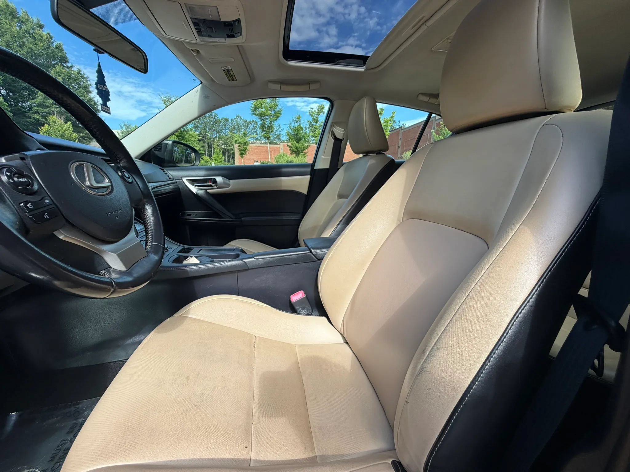 Used 2015 Lexus CT 200h FWD image 11