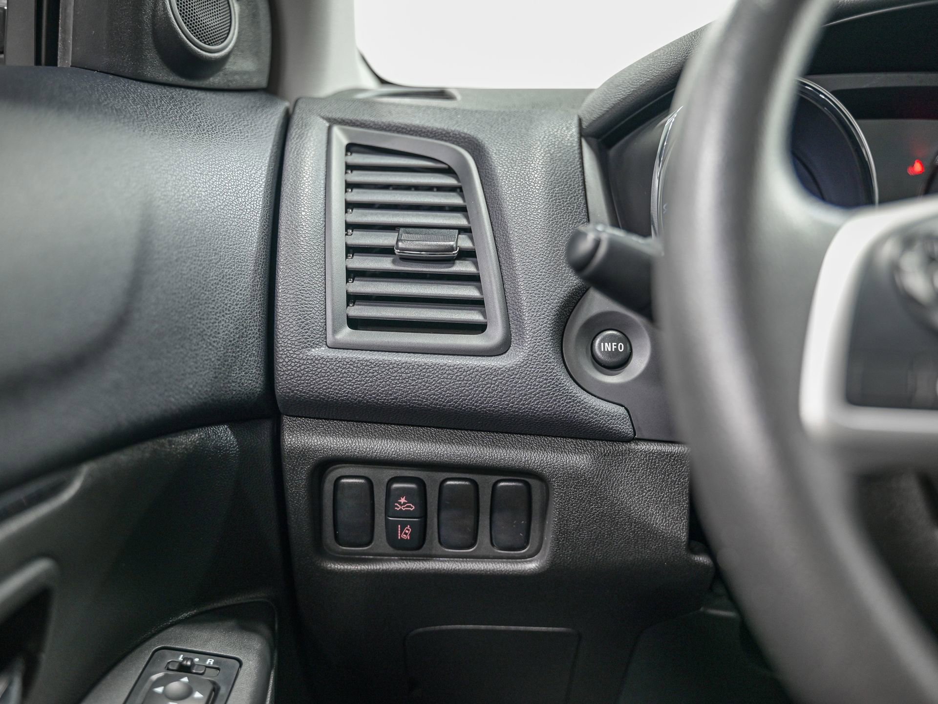 Used 2024 Mitsubishi Outlander Sport ES image 20