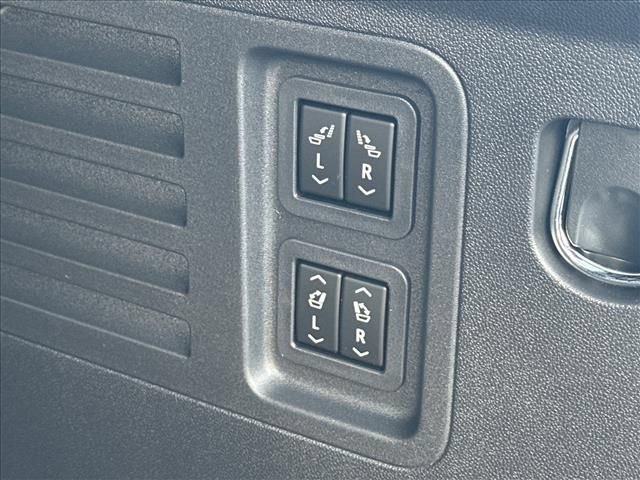 New 2026 Buick Enclave Preferred w/ Power Package FWD image 12