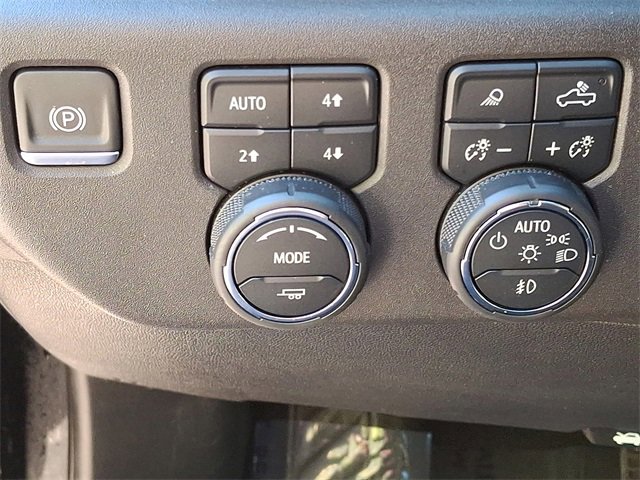 Used 2024 Chevrolet Silverado 1500 LT Trail Boss w/ LT Trail Boss Premium Package image 22