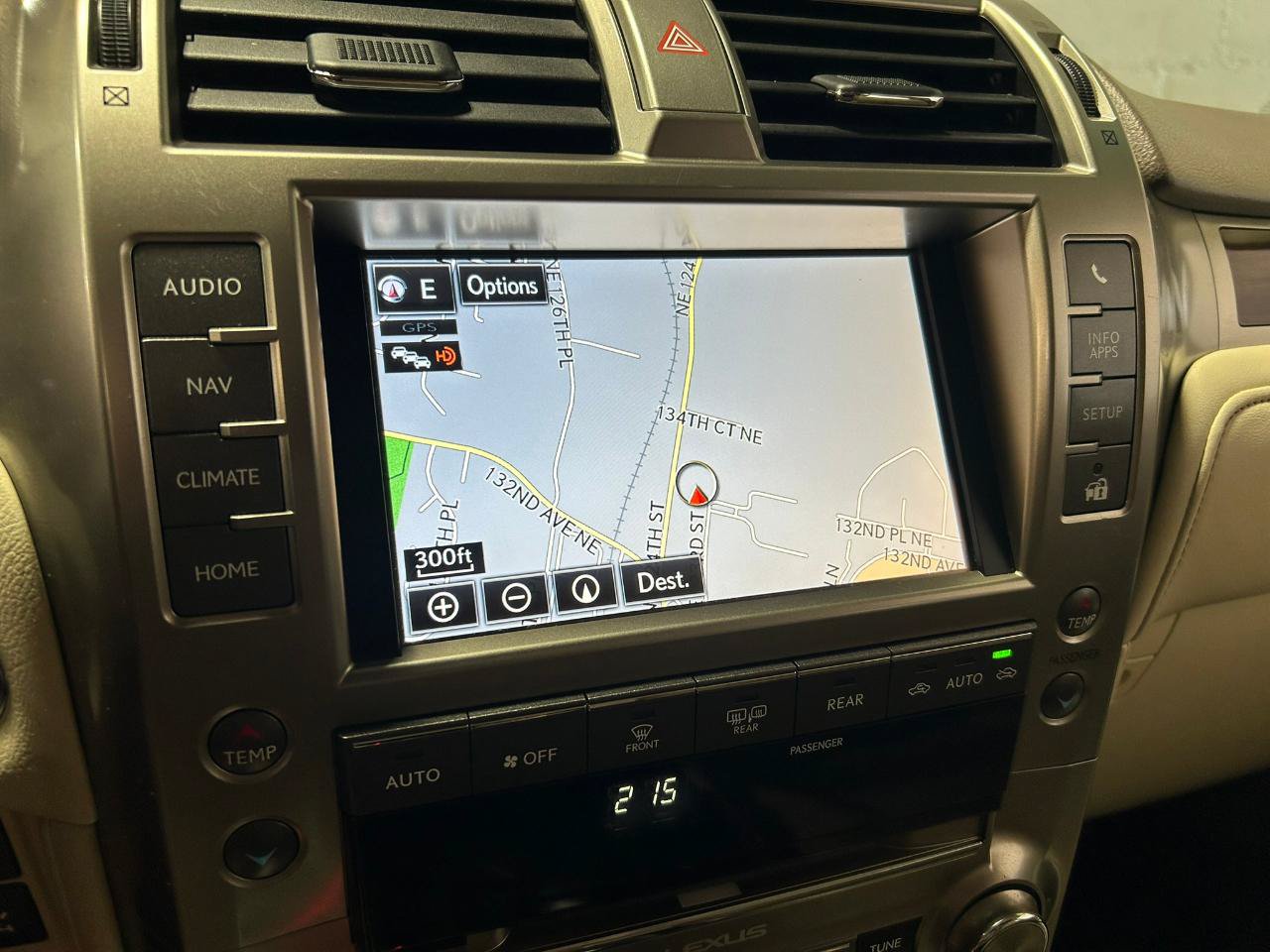 Used 2015 Lexus GX 460 Luxury AWD/4WD image 22
