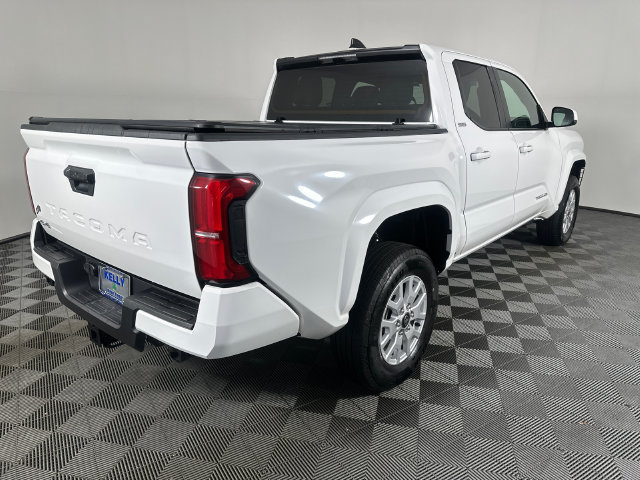 Used 2025 Toyota Tacoma SR5 AWD/4WD image 24