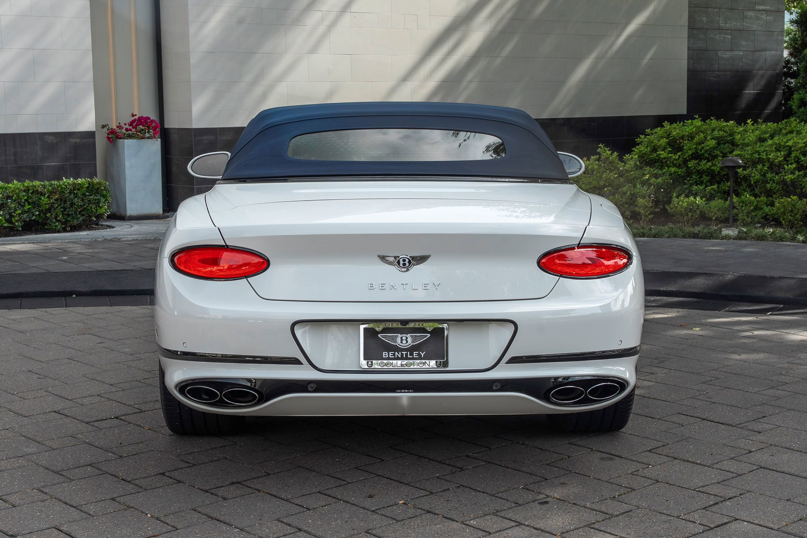 Used 2024 Bentley Continental GT Azure AWD/4WD image 15
