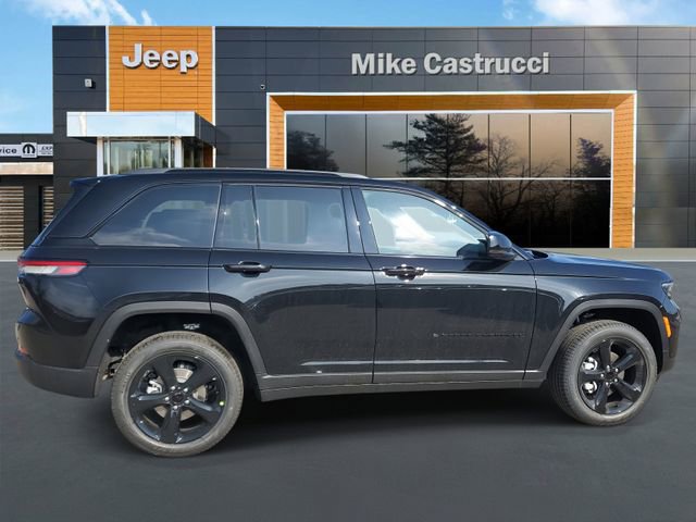 New 2025 Jeep Grand Cherokee Limited w/ Luxury Tech Group II image 3