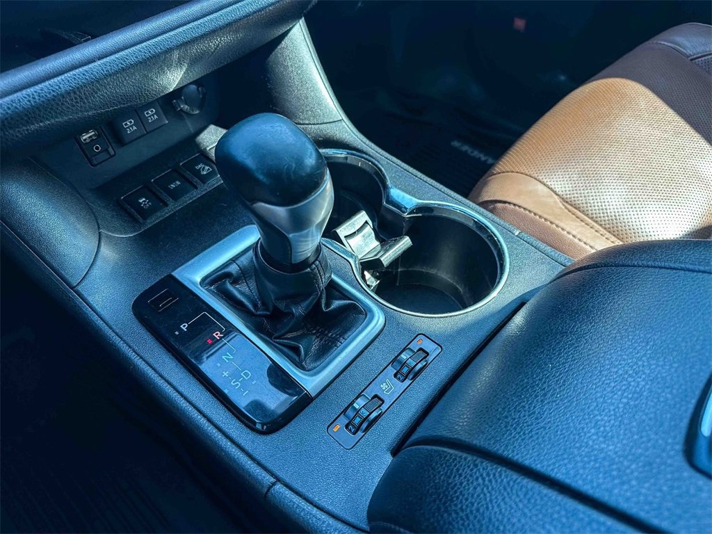 Used 2018 Toyota Highlander Limited Platinum image 34