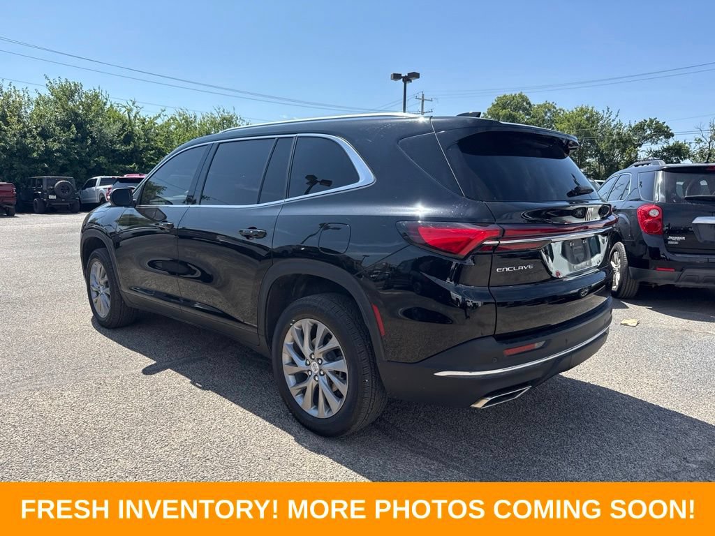 Used 2025 Buick Enclave Preferred w/ Power Package FWD image 4