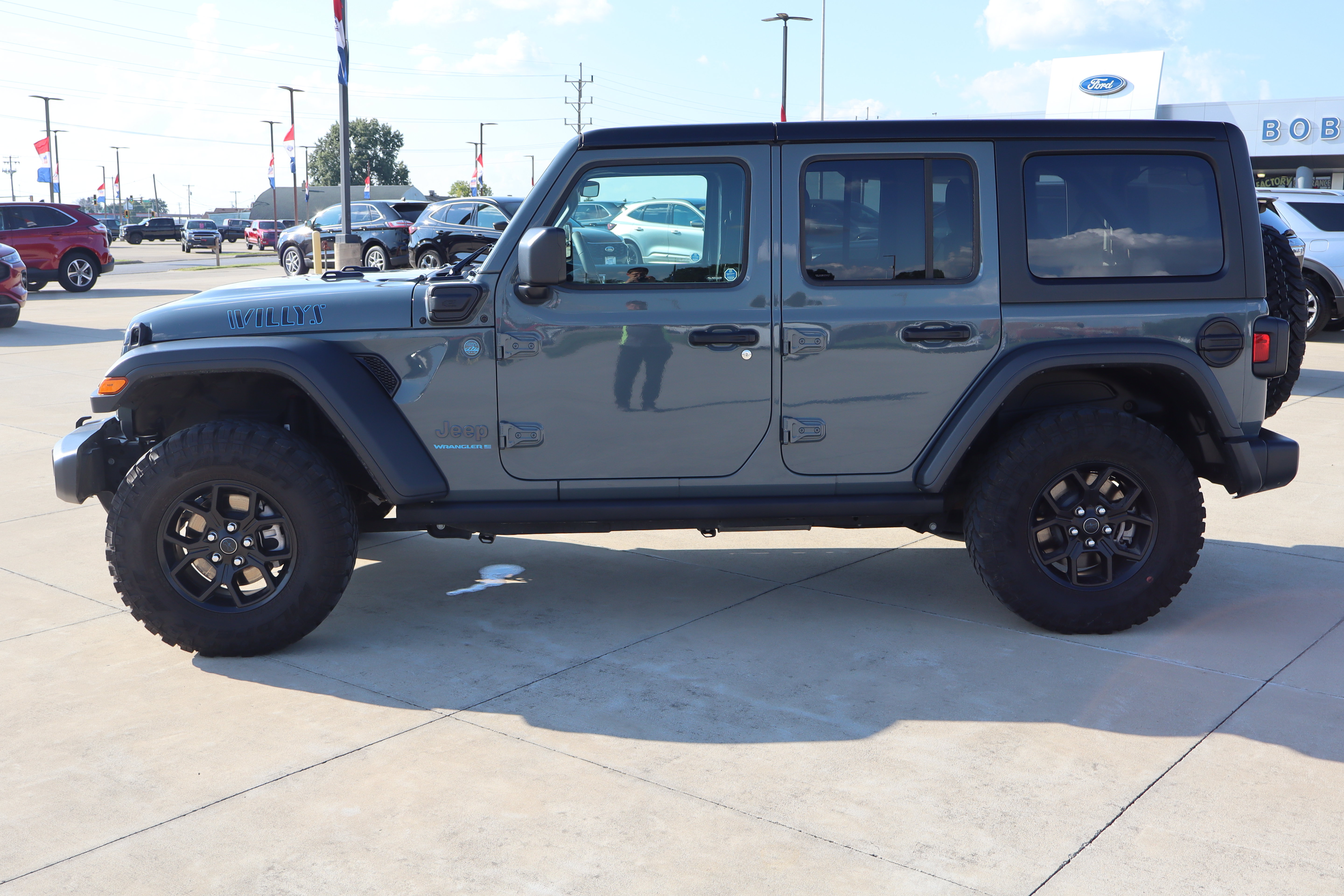 Used 2025 Jeep Wrangler Unlimited Sport S 4xe AWD/4WD image 8