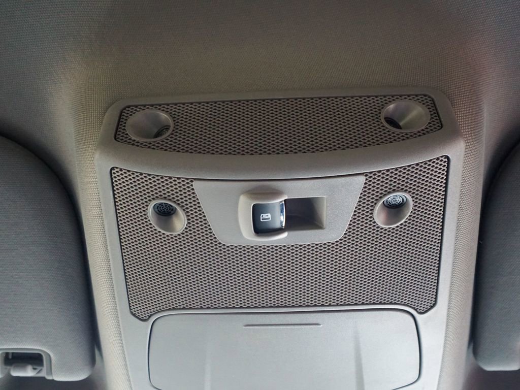 Used 2020 Ford F250 Lariat w/ Chrome Package image 31