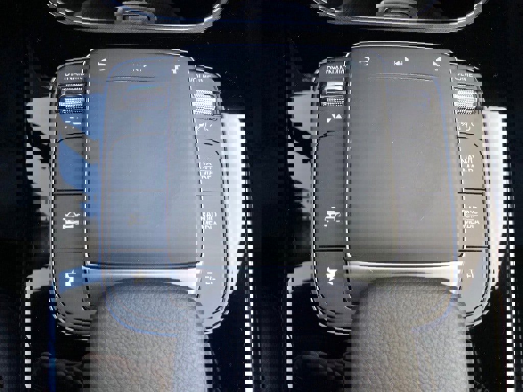 Certified 2023 Mercedes-Benz CLA 250 4MATIC image 31