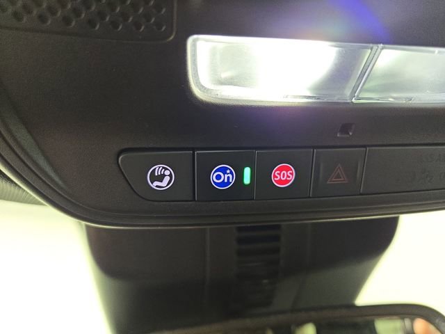 Used 2025 Buick Enclave Preferred w/ Power Package image 29