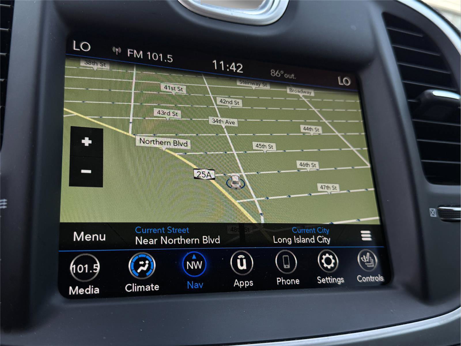 Used 2022 Chrysler 300 Touring L w/ Comfort Group image 16