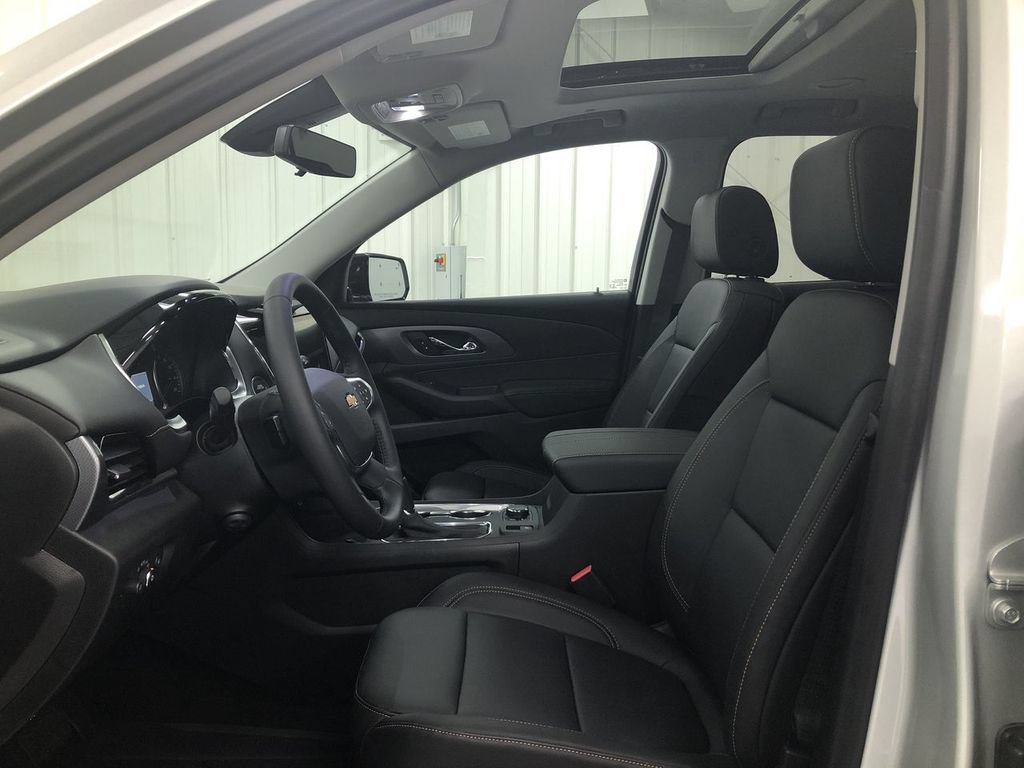 Used 2020 Chevrolet Traverse Premier w/ Redline Edition AWD/4WD image 11