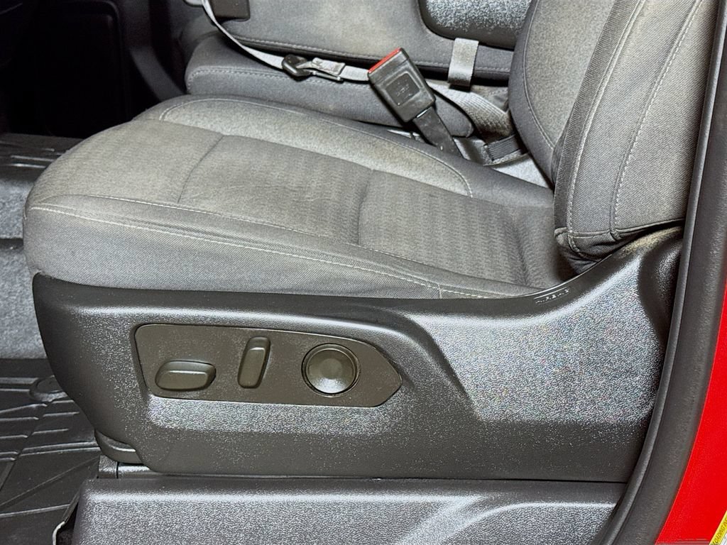 Used 2024 Chevrolet Silverado 2500 Custom w/ Custom Value Package AWD/4WD image 17