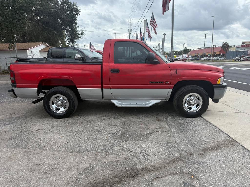 Used 2001 Dodge Ram 1500 Truck 2WD Regular Cab image 2