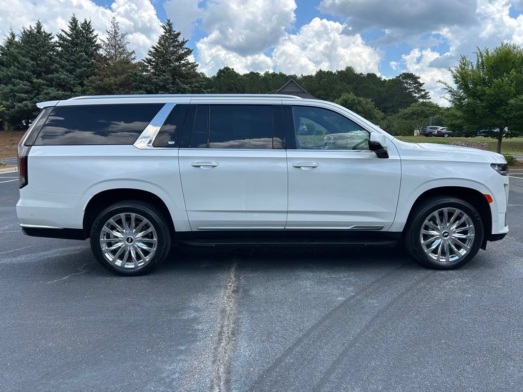 Used 2023 Cadillac Escalade ESV Premium Luxury AWD/4WD image 27