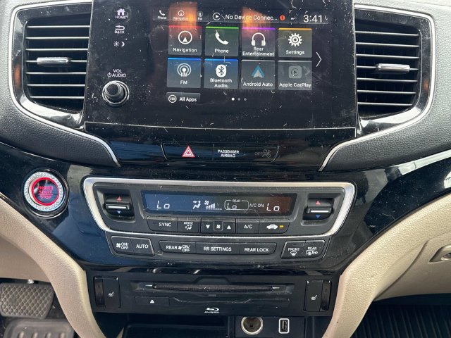 Used 2022 Honda Pilot Touring image 28