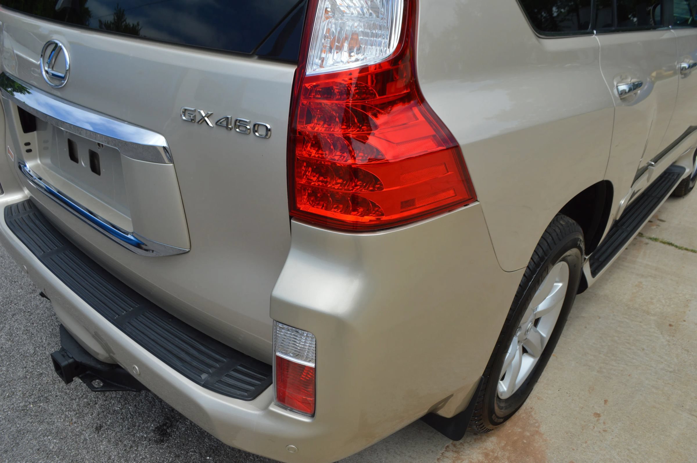 Used 2010 Lexus GX 460 Premium AWD/4WD image 9