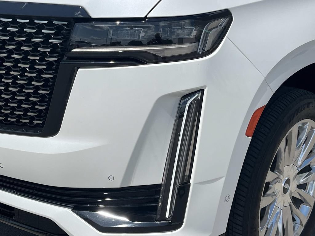 Certified 2024 Cadillac Escalade ESV Premium Luxury AWD/4WD image 10