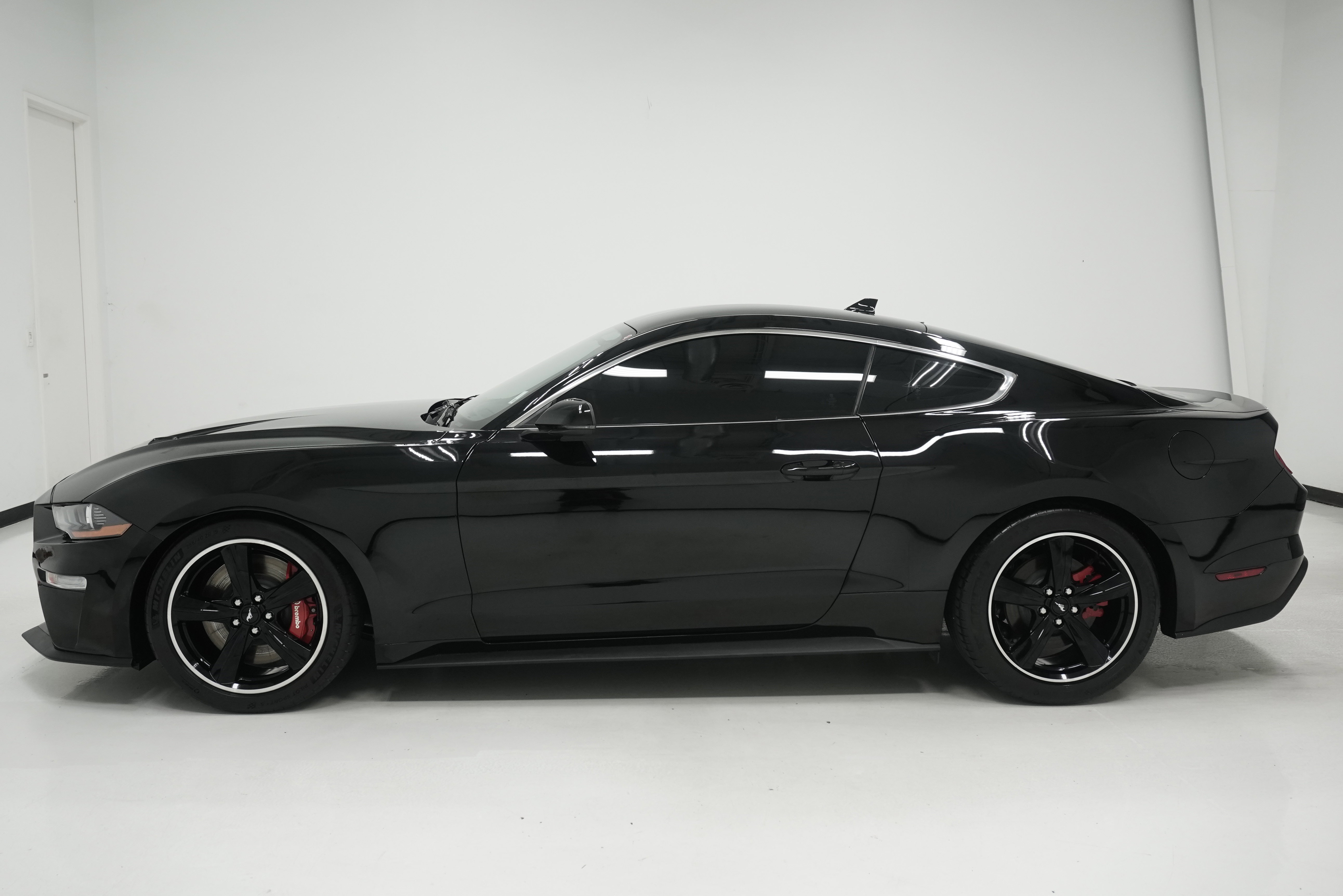 Used 2020 Ford Mustang Bullitt w/ Bullitt Electronics Package RWD image 7