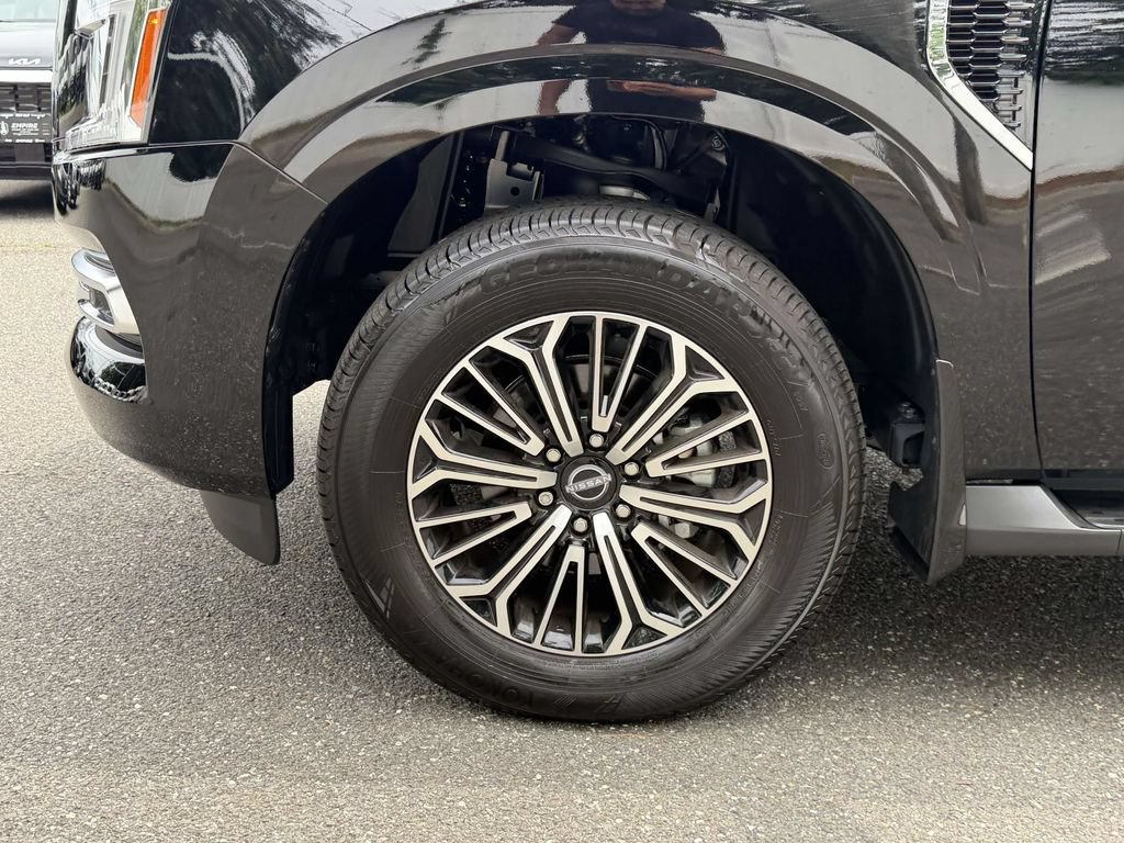 Used 2025 Nissan Armada SL AWD/4WD image 13