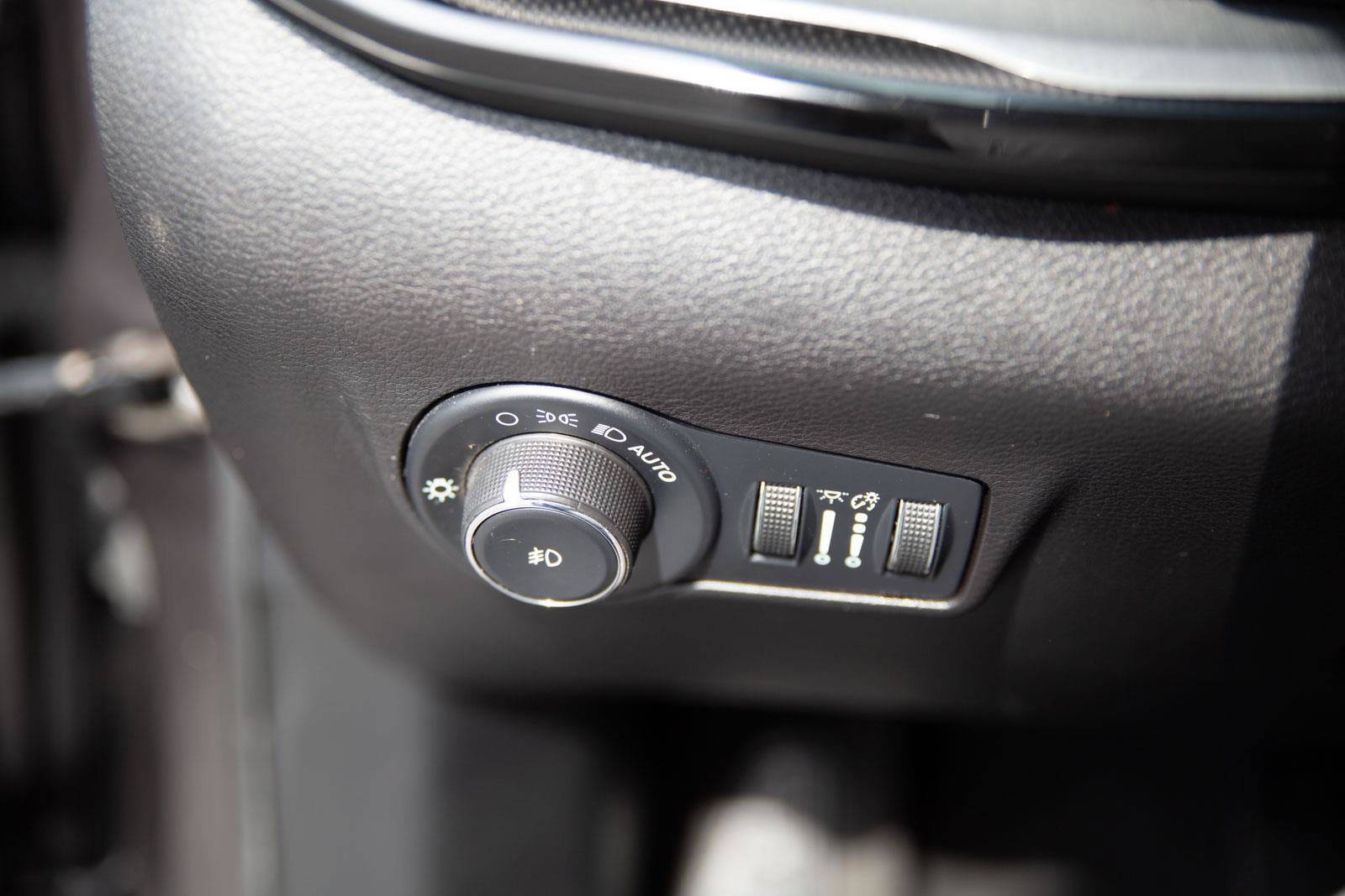 Used 2023 Jeep Compass Trailhawk AWD/4WD image 18
