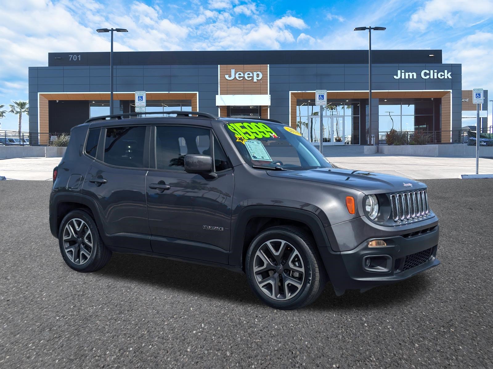 Used 2018 Jeep Renegade Latitude FWD image 1