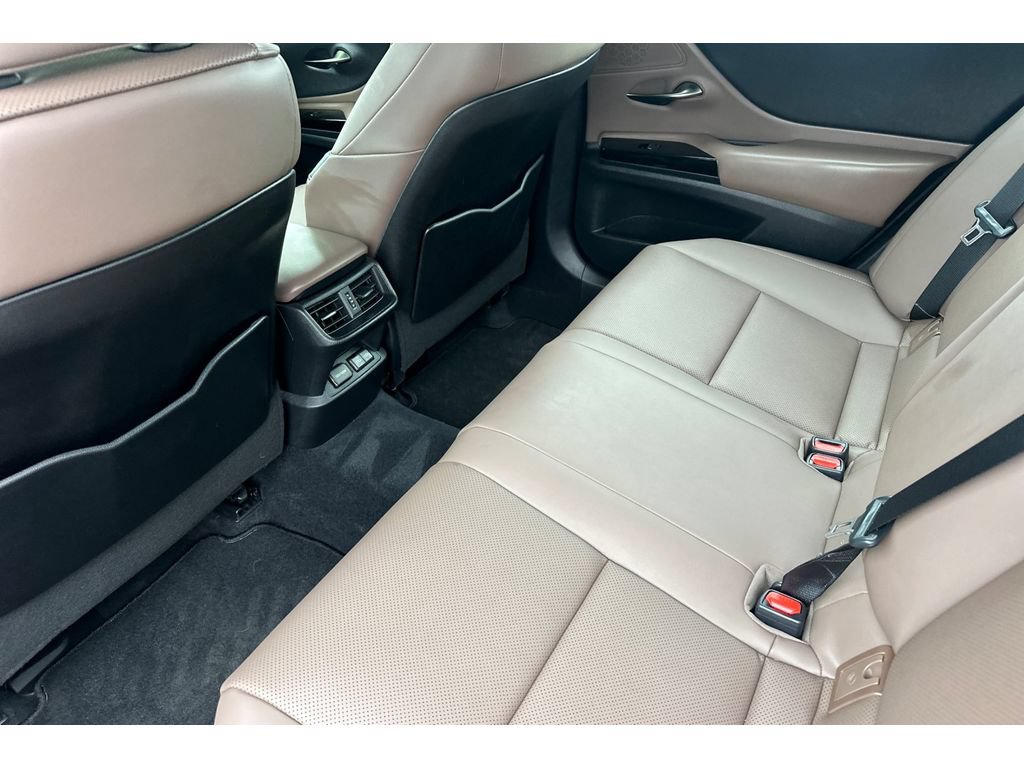 Used 2023 Lexus ES 300h w/ Premium Package FWD image 13