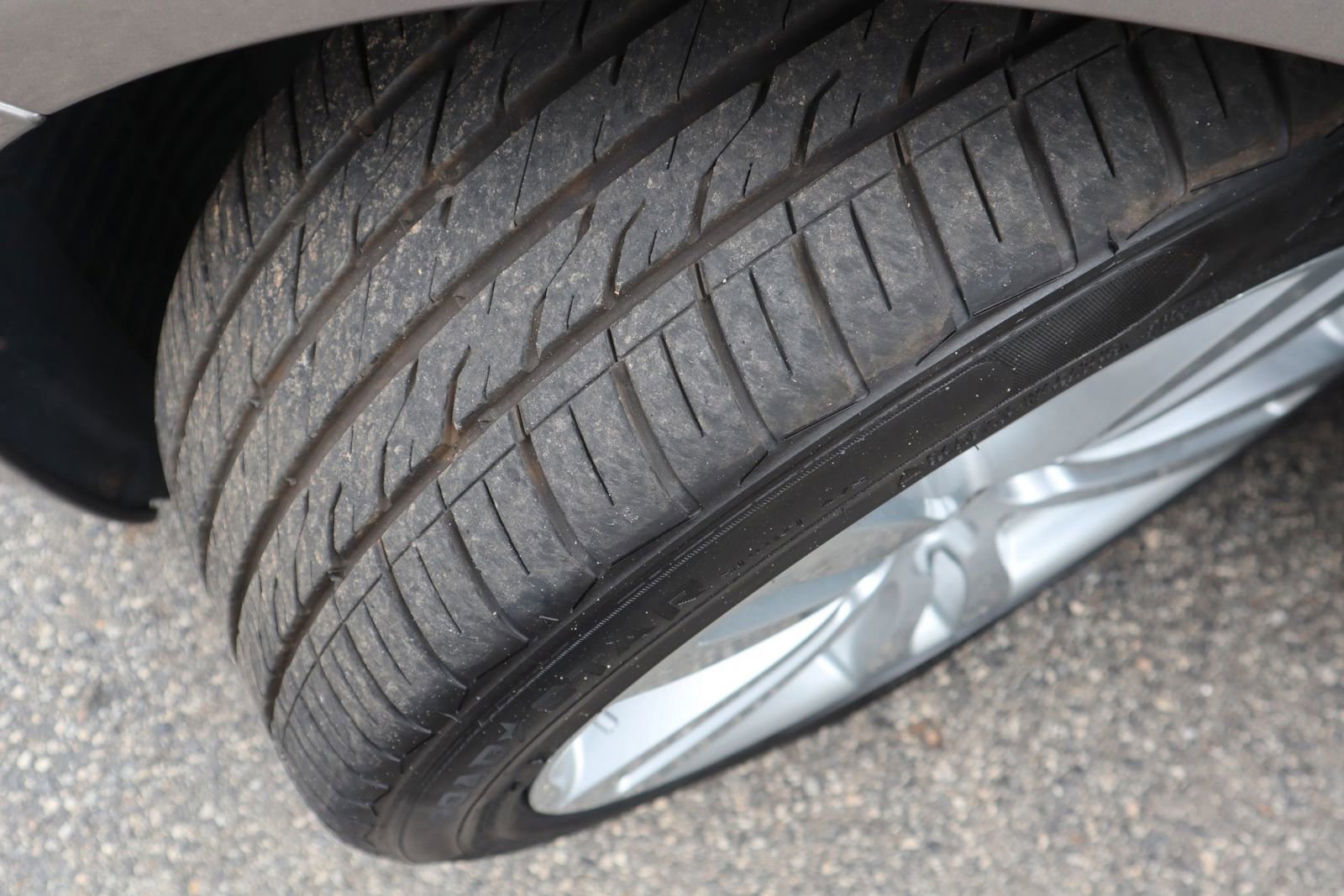 Used 2011 Jaguar XJ L RWD image 38