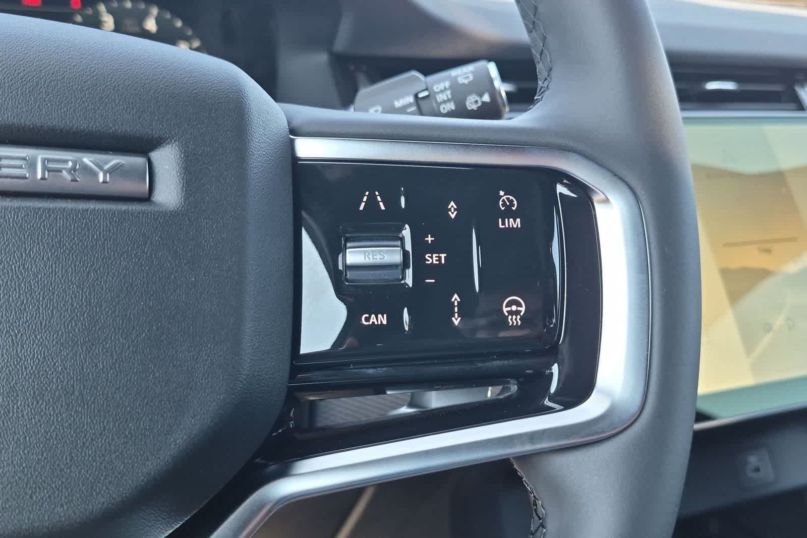 New 2026 Land Rover Discovery Sport Landmark AWD/4WD image 25