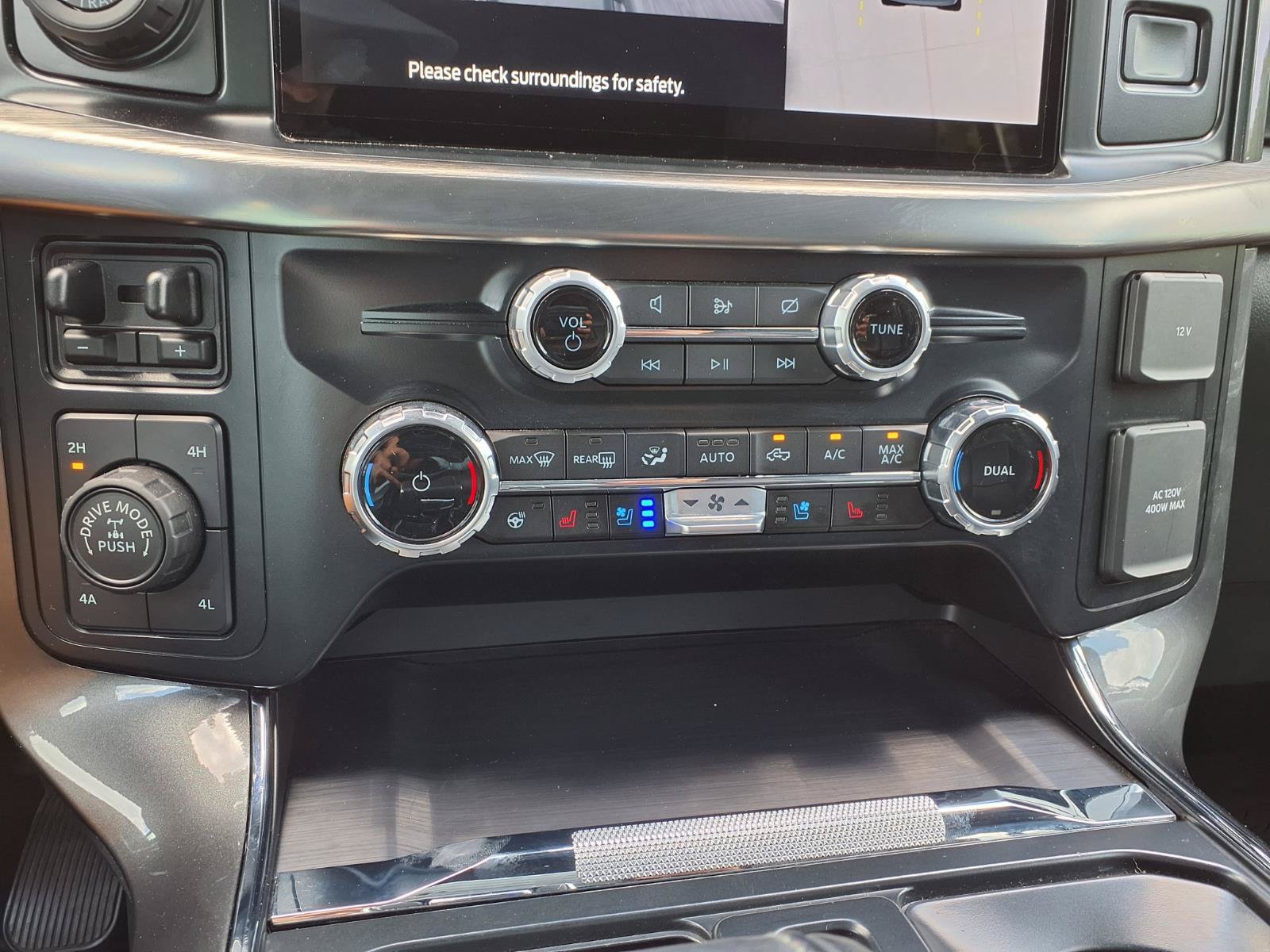Used 2023 Ford F150 Lariat AWD/4WD image 28