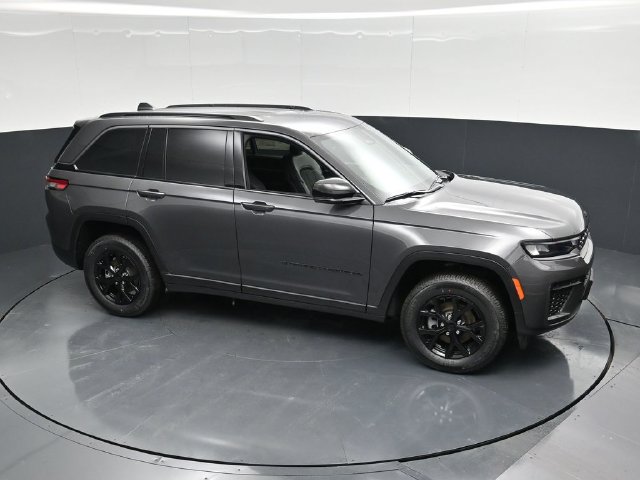 New 2026 Jeep Grand Cherokee Altitude AWD/4WD image 45