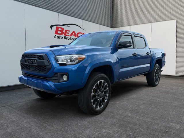 Used 2018 Toyota Tacoma TRD Sport AWD/4WD image 1