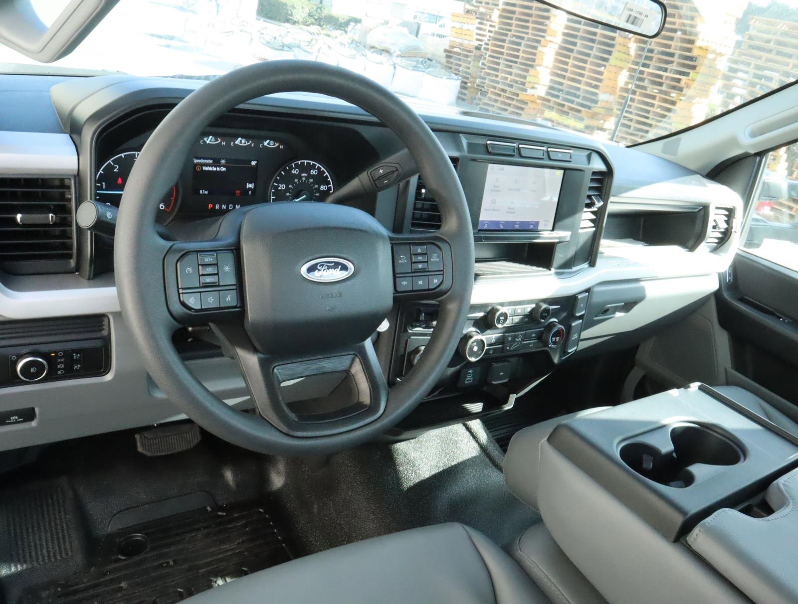 Used 2024 Ford F350 XL w/ XL Chrome Package image 6