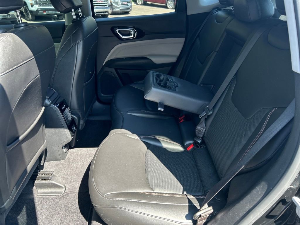 Used 2022 Jeep Compass Limited image 12