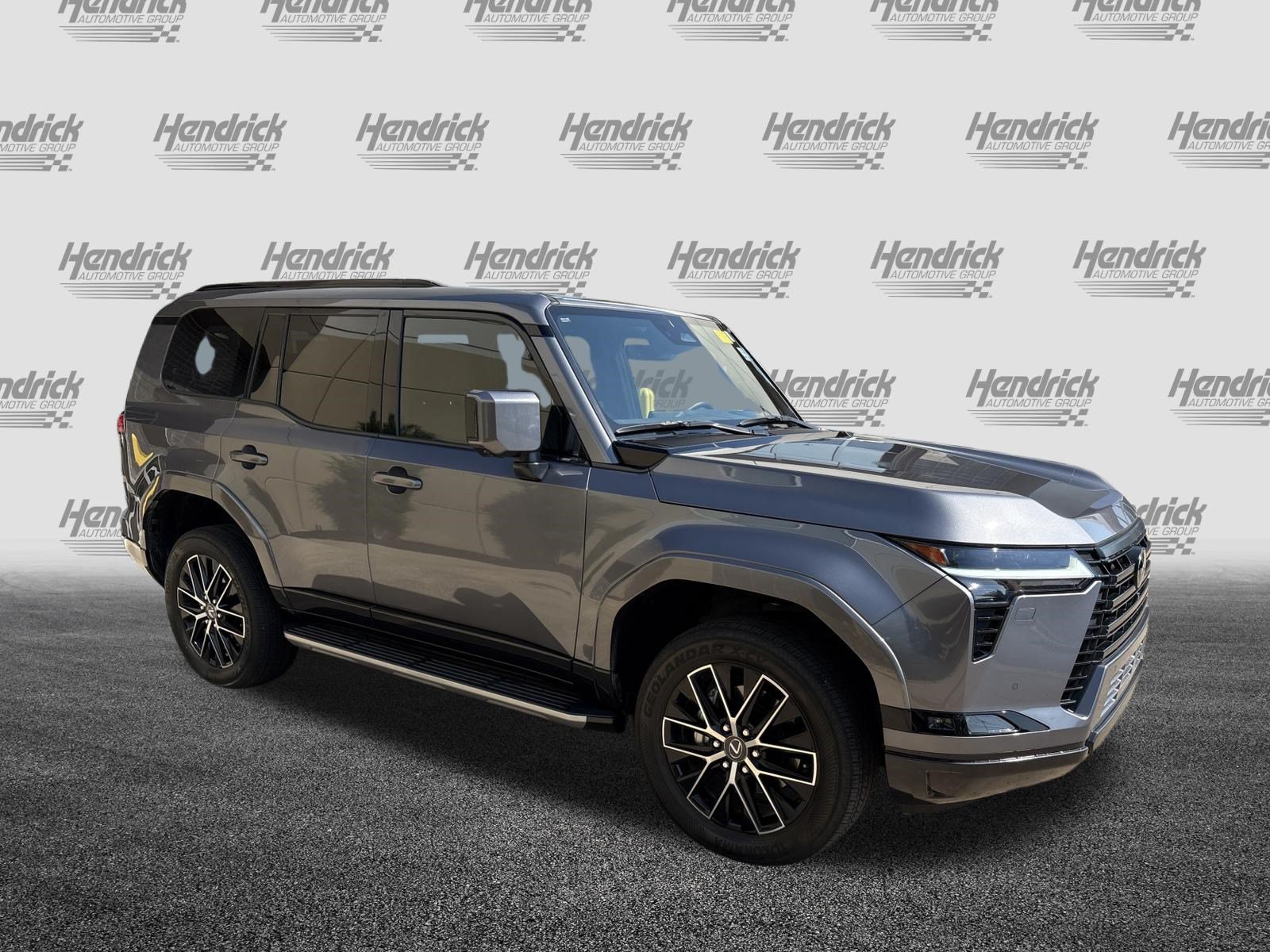 Used 2025 Lexus GX 550 w/ Cold Area Package AWD/4WD image 2