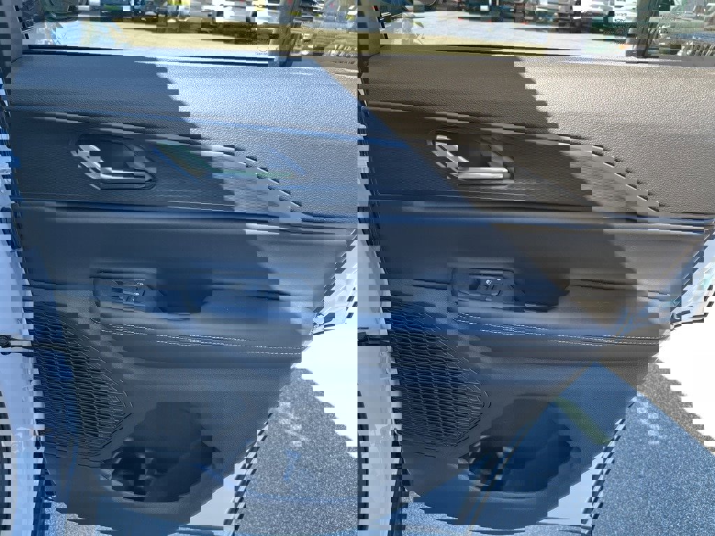 New 2025 Jeep Grand Cherokee image 12