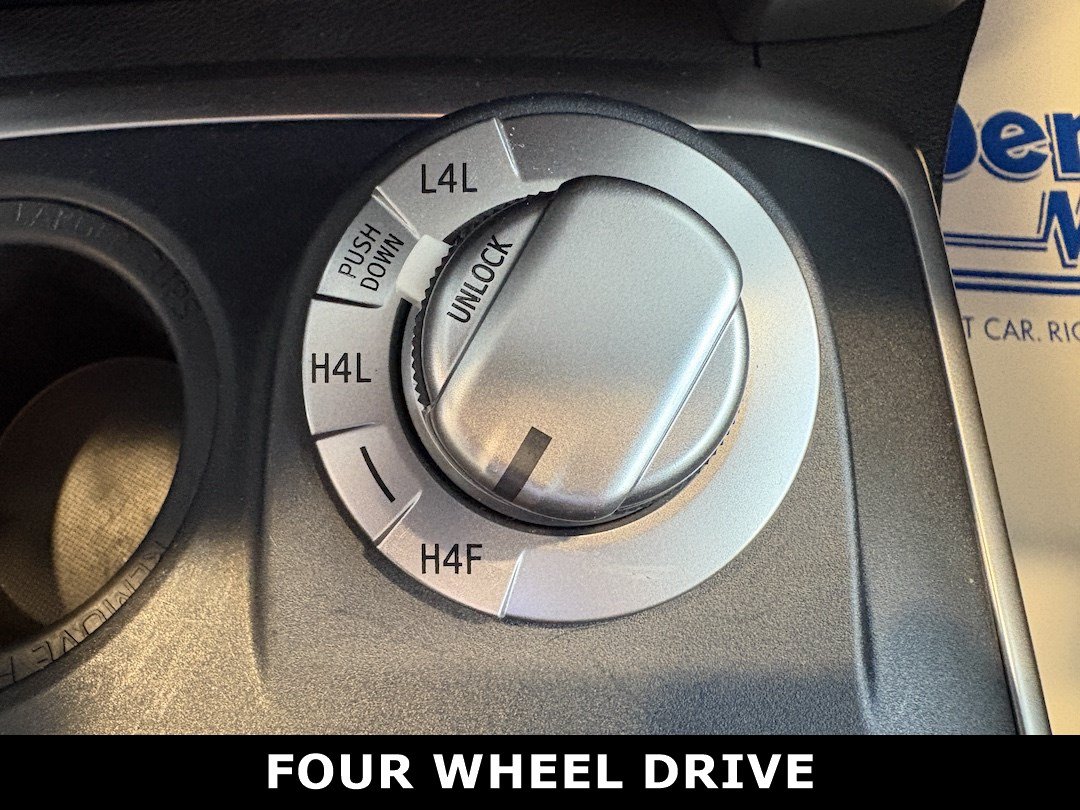 Used 2023 Toyota 4Runner Limited AWD/4WD image 19