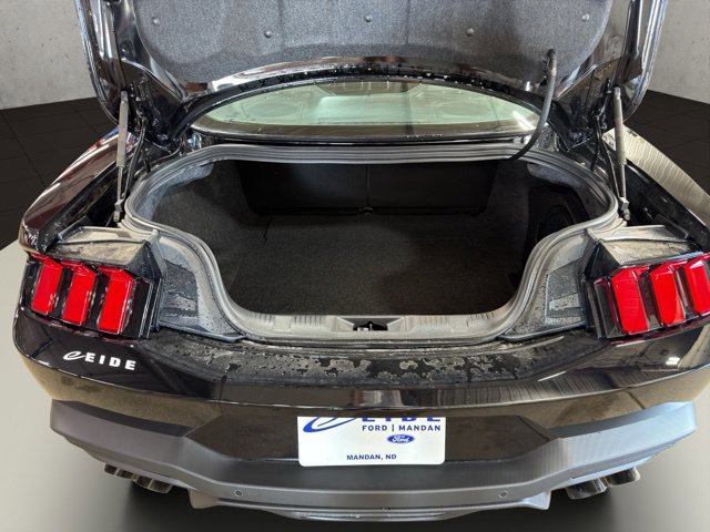 New 2026 Ford Mustang GT Premium w/ GT Performance Package RWD image 18