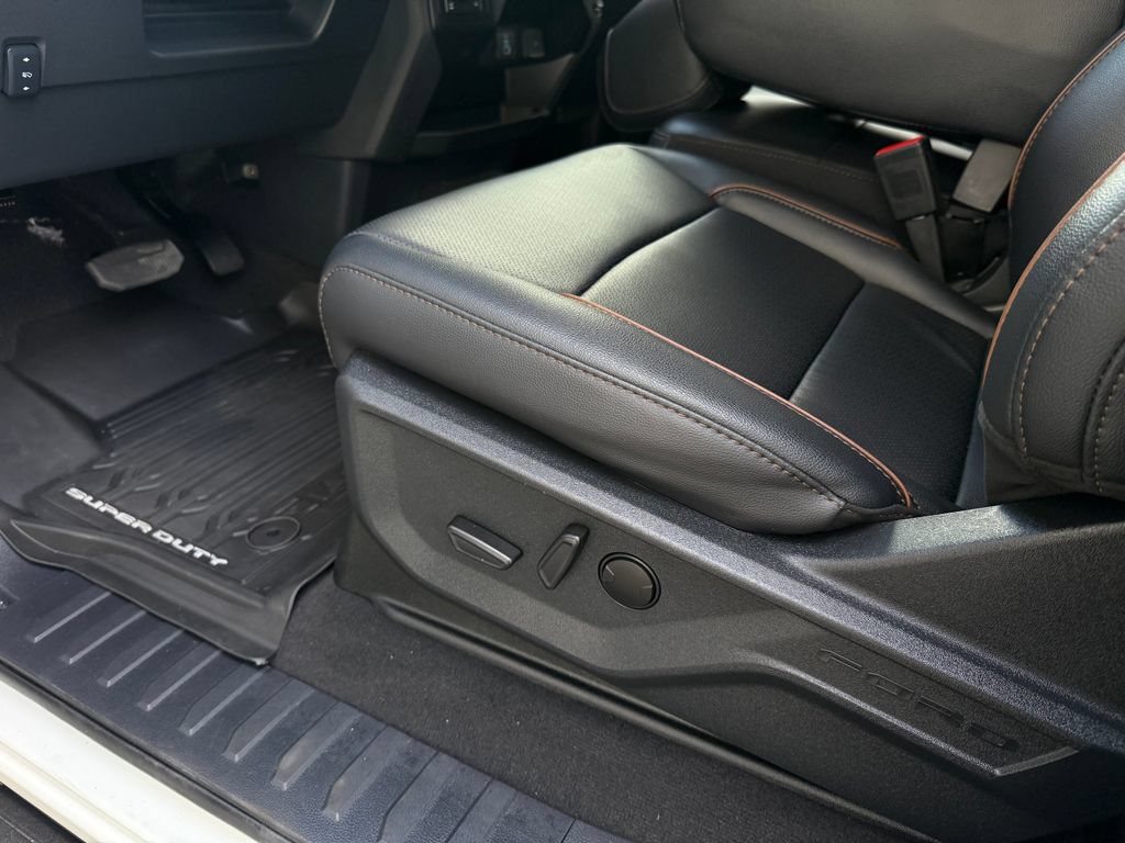 Used 2026 Ford F350 Lariat w/ Black Appearance Package AWD/4WD image 25