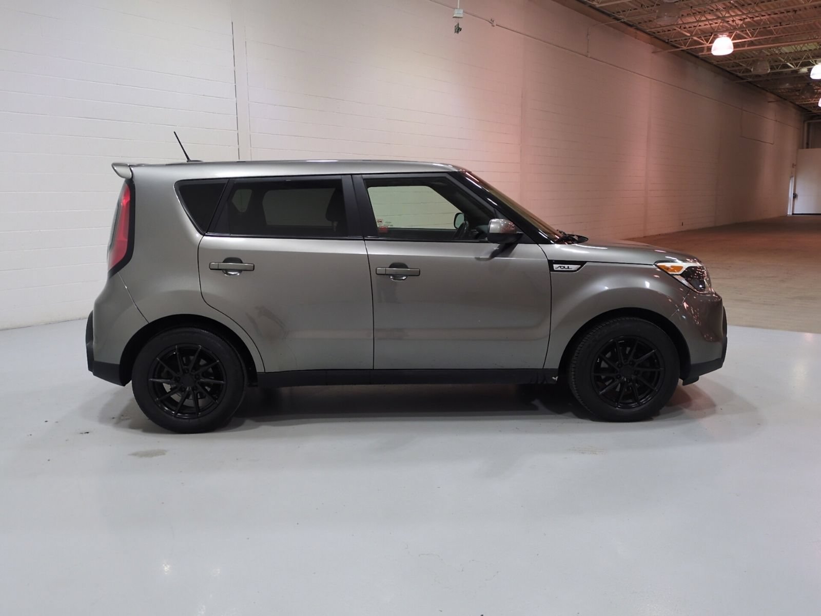 Used 2015 Kia Soul FWD video 2