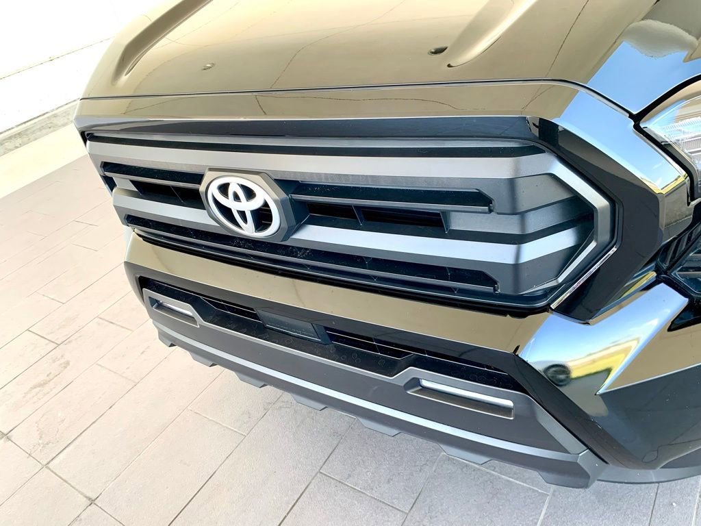 Used 2025 Toyota Tacoma SR5 RWD image 2