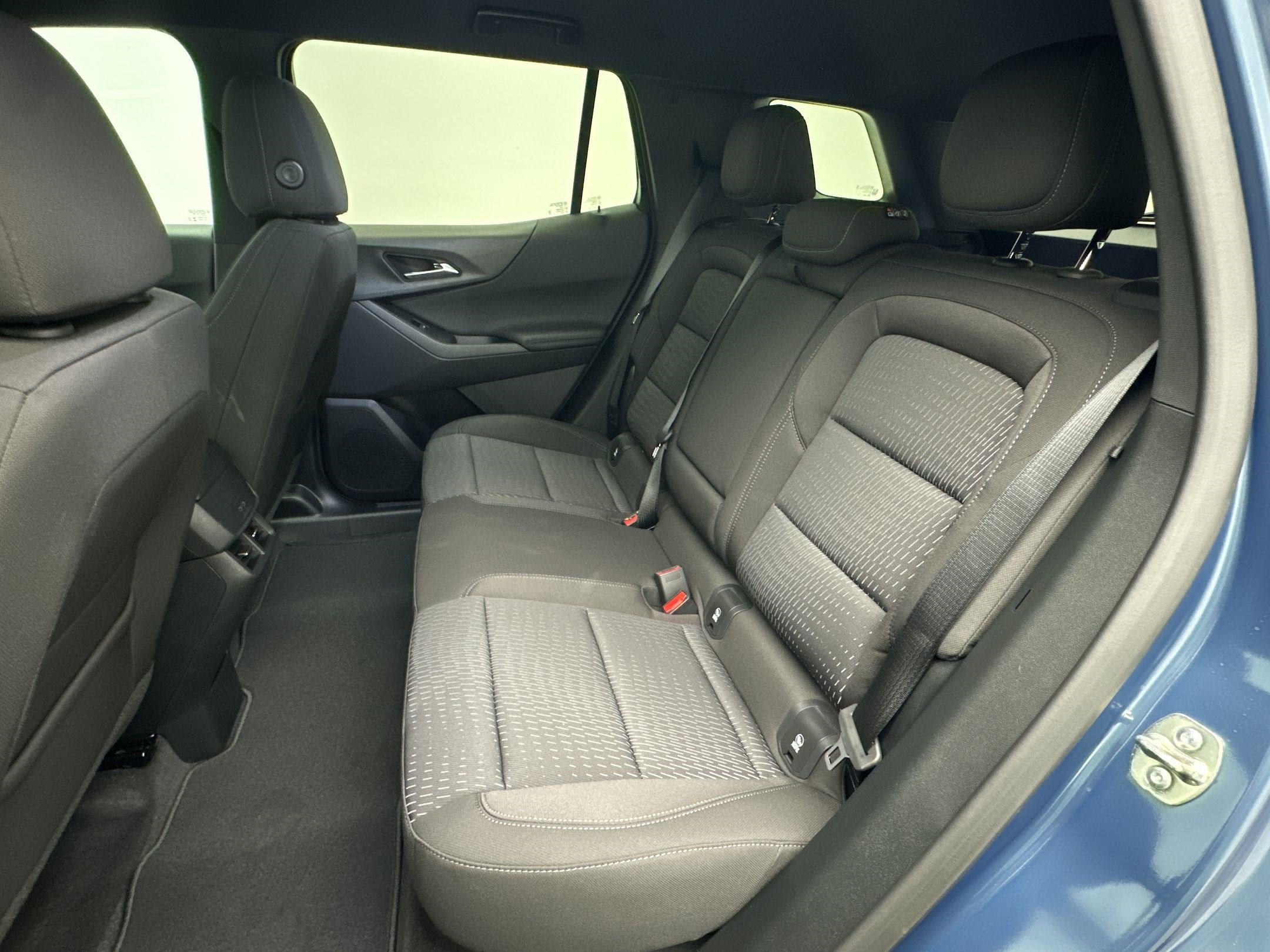 New 2027 Chevrolet Equinox LT AWD/4WD image 23