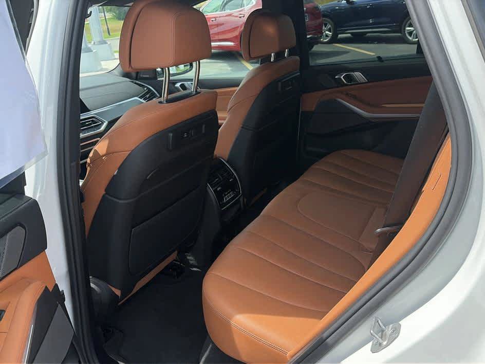 Used 2022 BMW X5 M50i w/ Executive Package AWD/4WD image 19