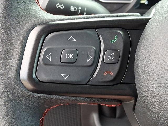 Used 2024 Jeep Gladiator Rubicon AWD/4WD image 22