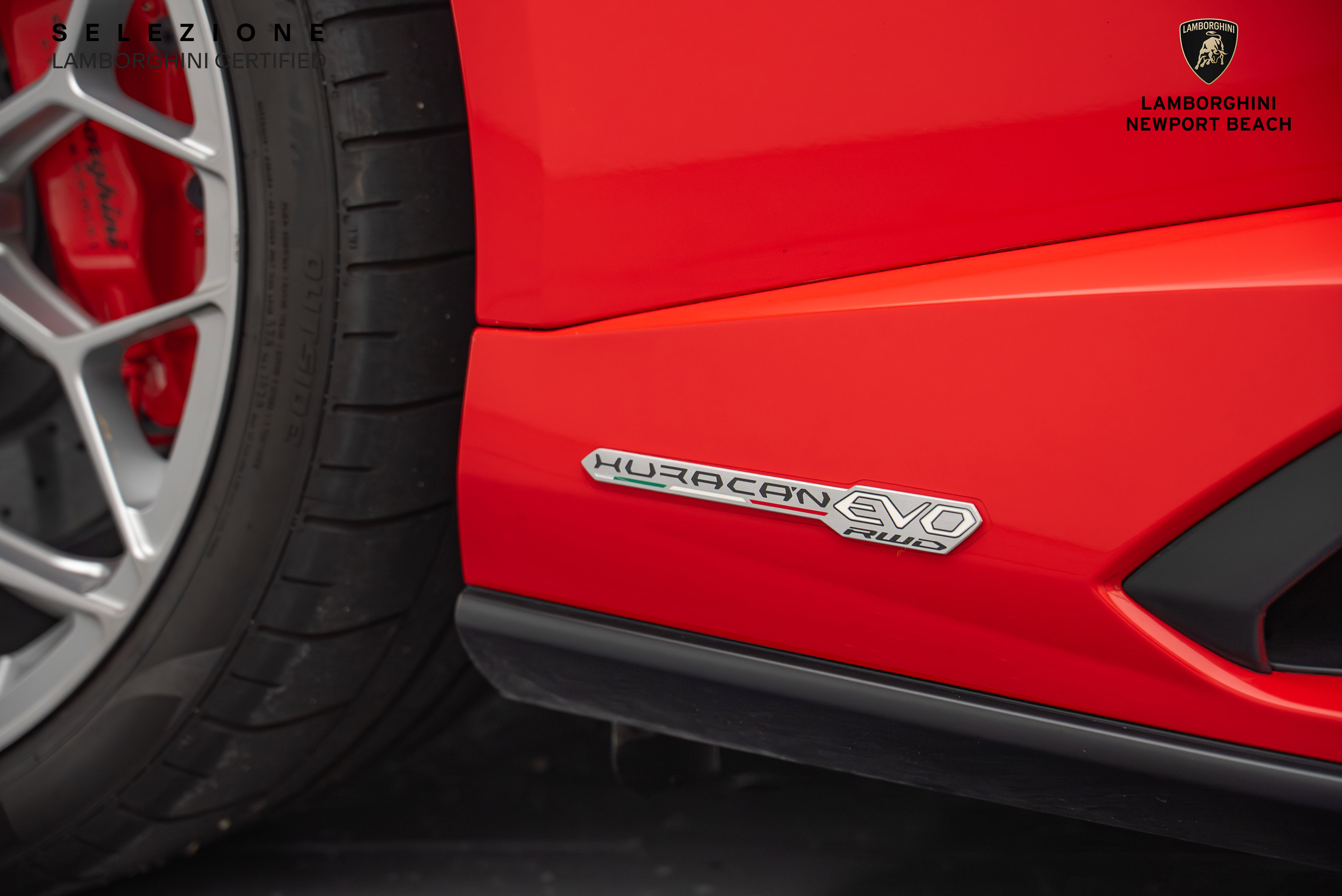 Used 2022 Lamborghini Huracan EVO image 4