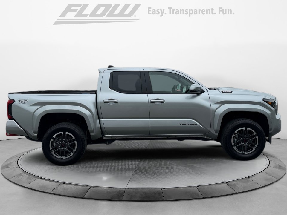 Used 2025 Toyota Tacoma TRD Sport w/ TRD Sport Upgrade Package AWD/4WD image 10