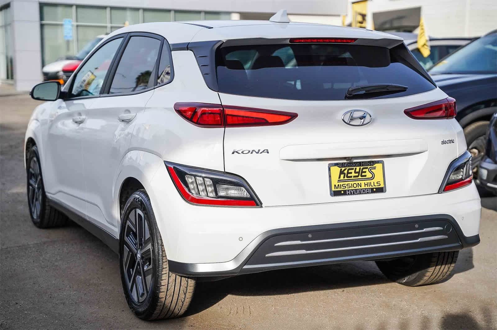 Certified 2022 Hyundai Kona Limited image 10