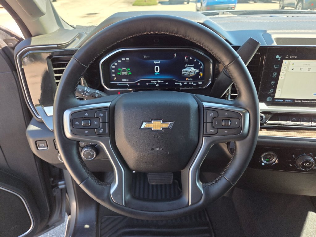 Used 2023 Chevrolet Silverado 1500 LT AWD/4WD image 31