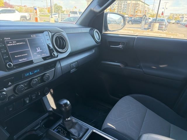 Used 2022 Toyota Tacoma TRD Sport AWD/4WD image 20