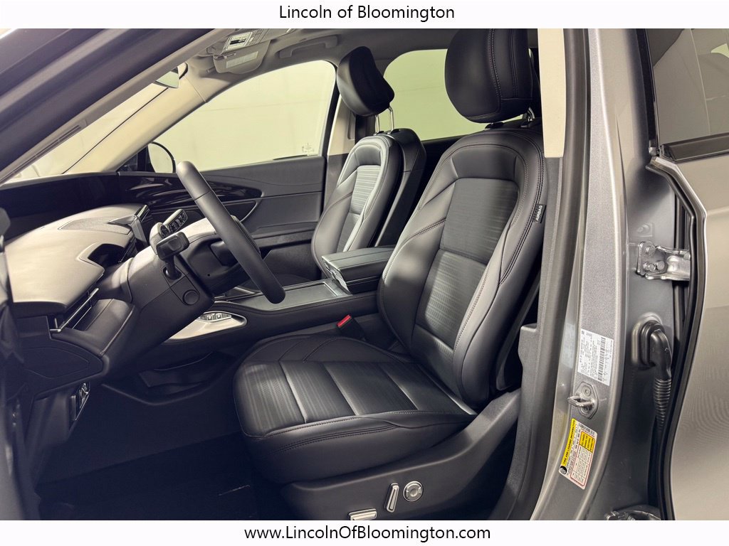 New 2026 Lincoln Nautilus Reserve w/ Jet Appearance Package AWD/4WD image 18